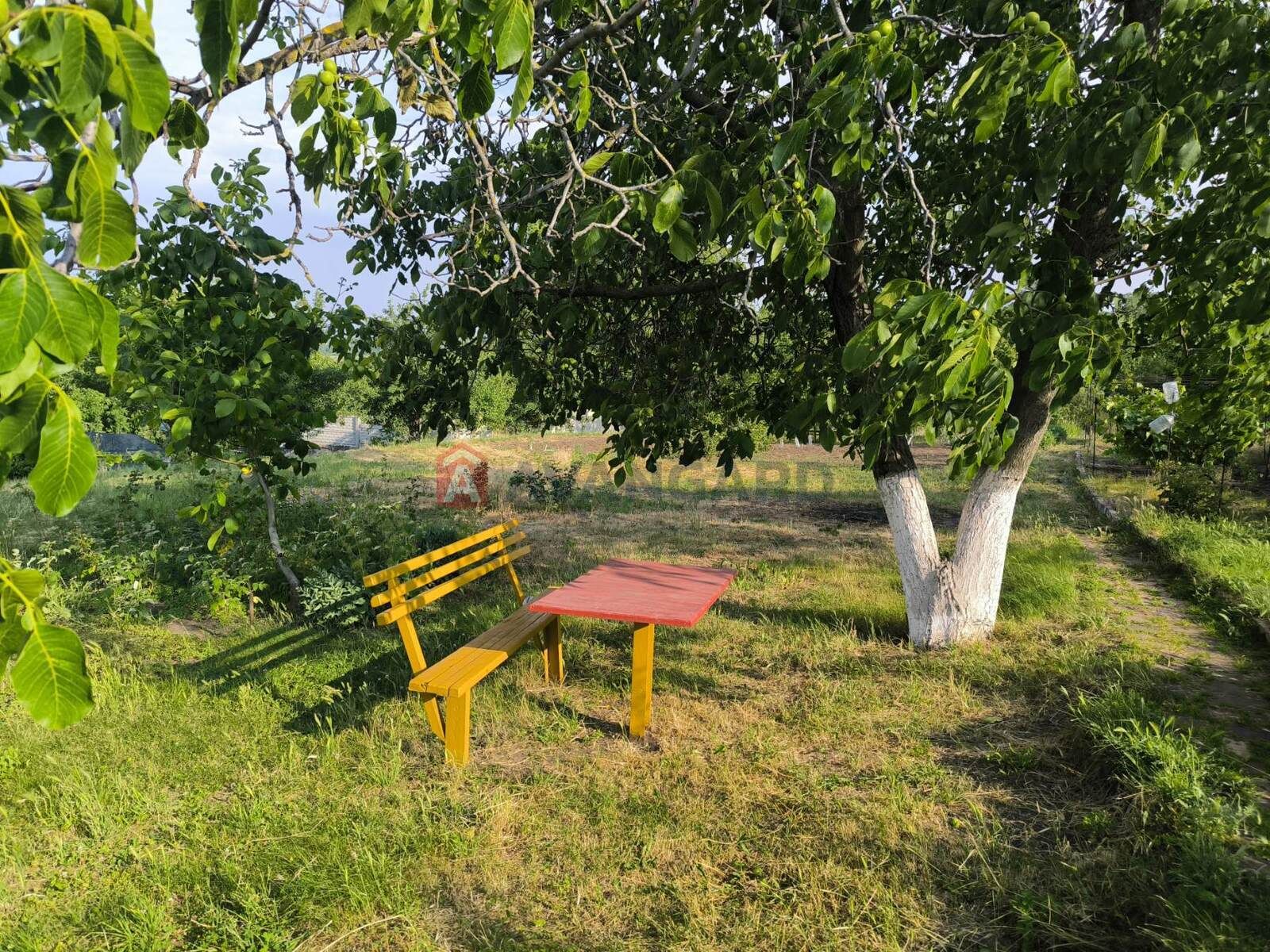 У продажу охайний та зручний будинок у Карнаухівці.