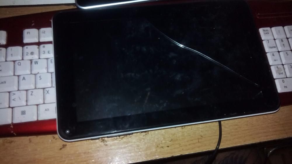 Vendo 2 tablets para peças