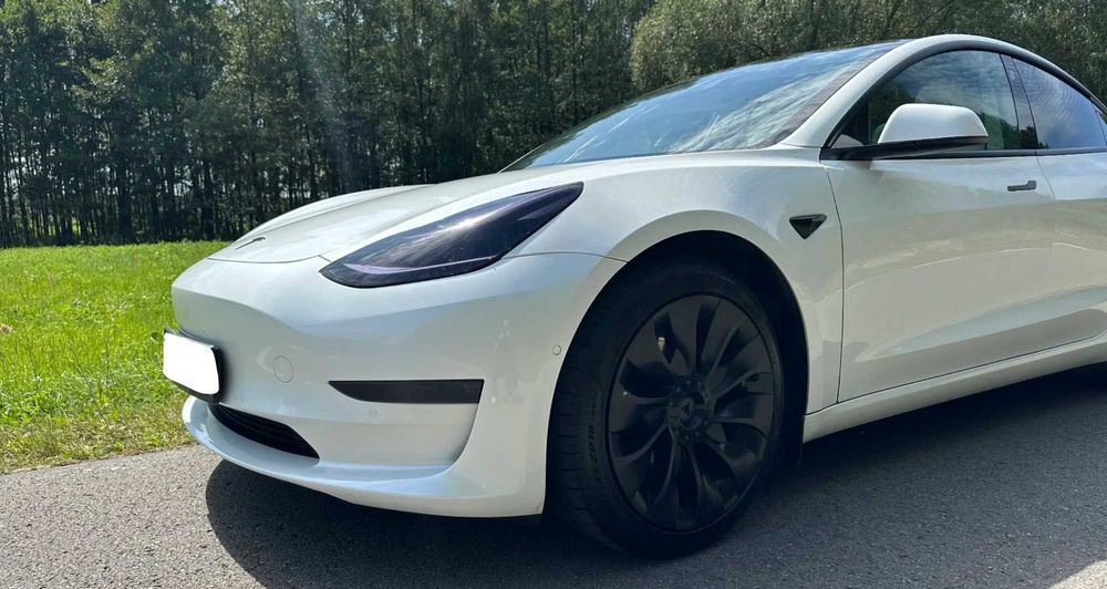 Tesla Model 3 Long Range