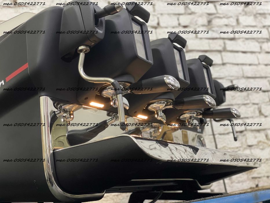 Кофемашина профессиональная Faema E71 Total Black