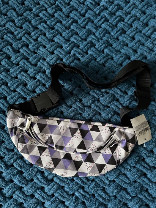 Сумка бананка жіноча