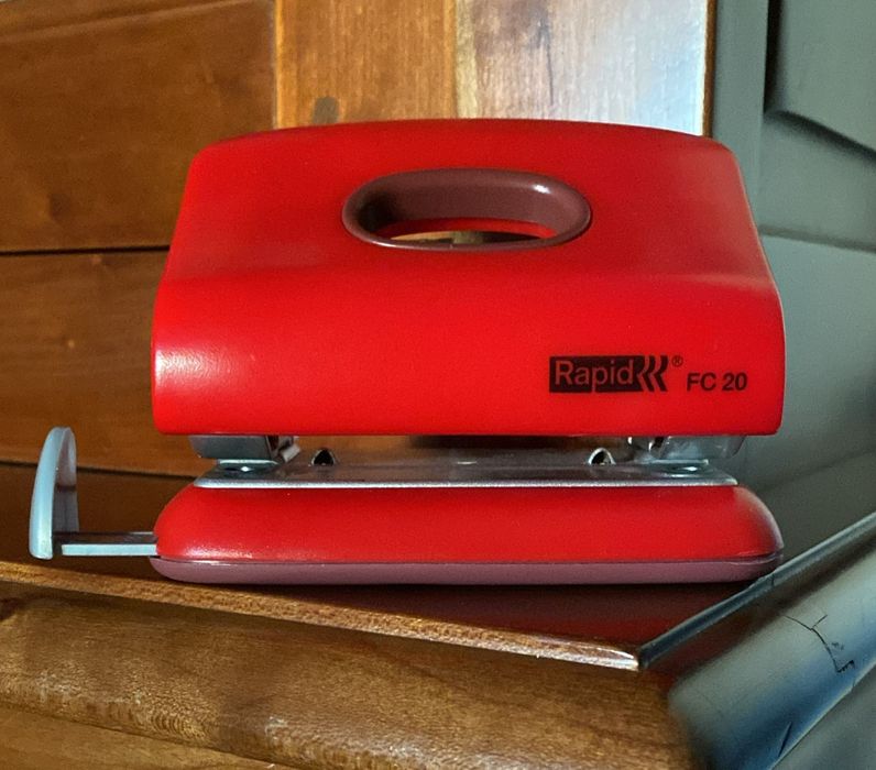 Perfurador Rapid FC20 – Como novo!