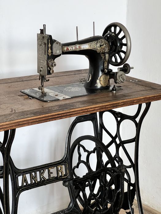 Anker maszyna do szycia PRL stół