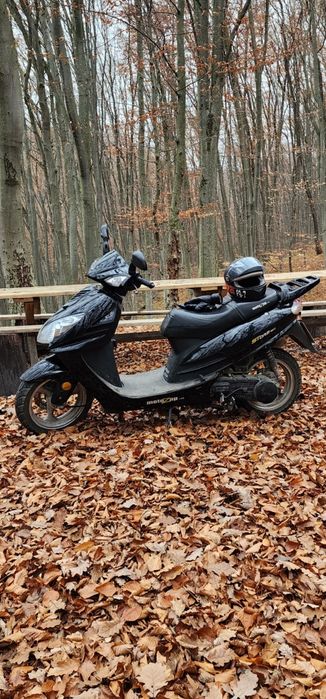 Скутер YIBEN YB150T 15D
