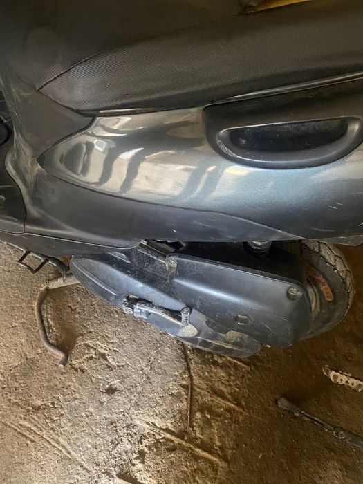 Мопед Suzuki lets 2