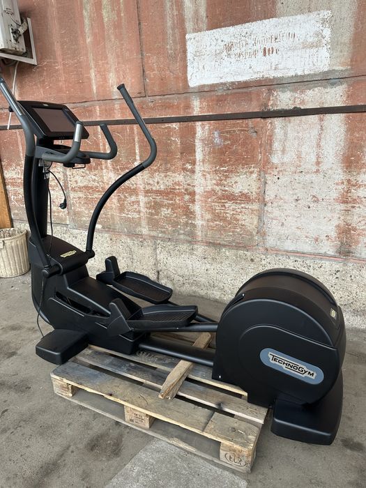 Орбитрек Technogym  Excite 700,эллиптический тренажер