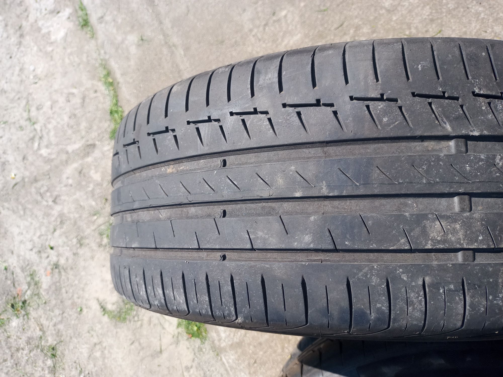 225/50 R17 Continental rok 21