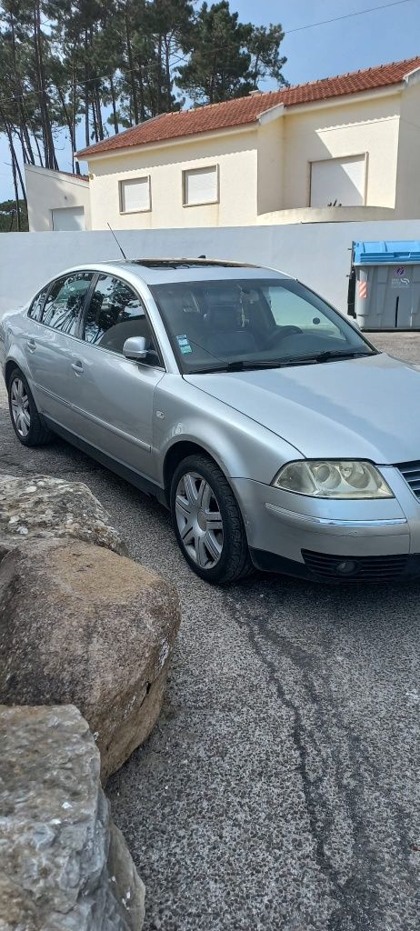 Vendo.  Passat 1.9 caixa 6 velocidades