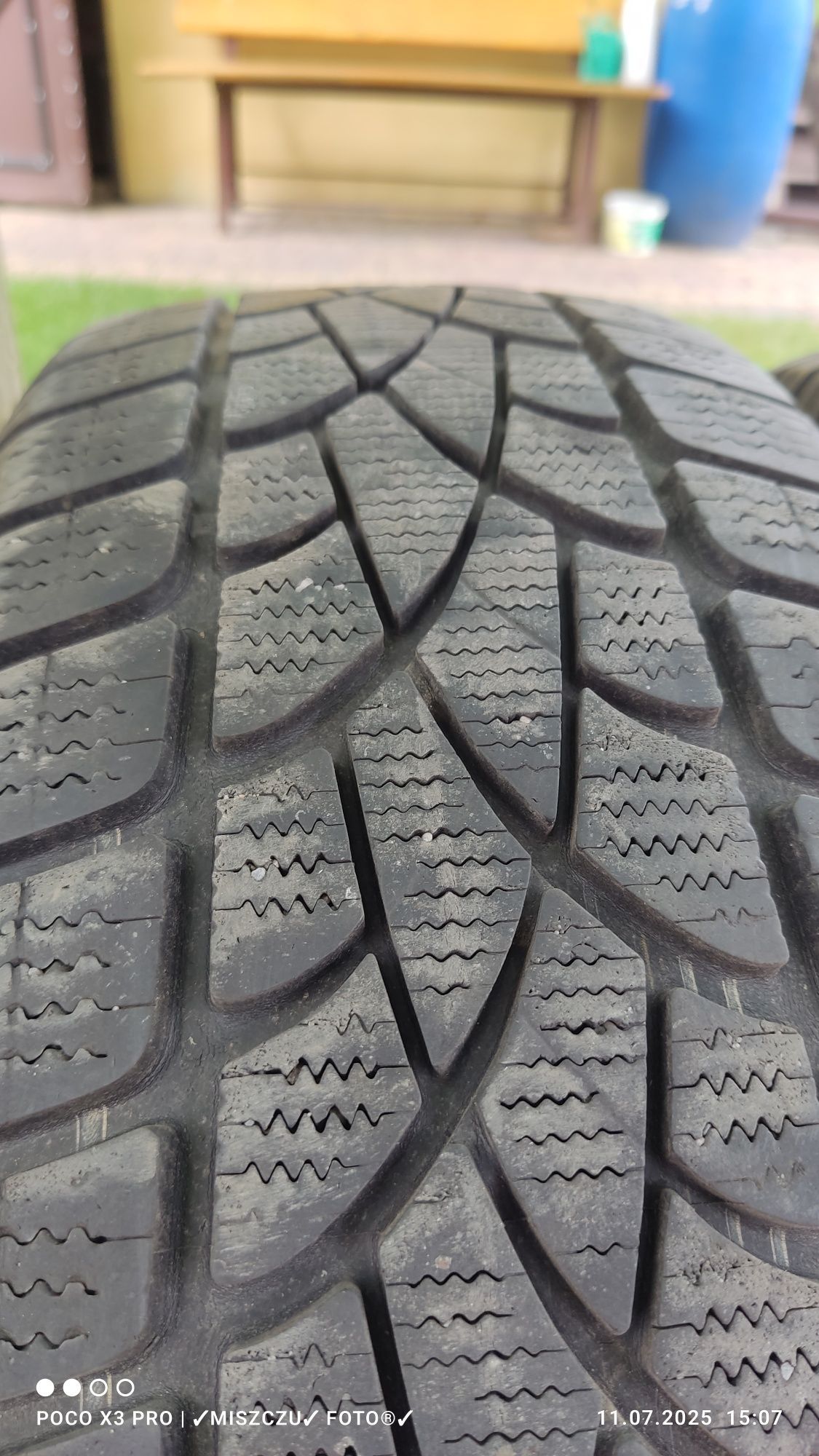 Sprzedam opony zimowe 215/65/R16