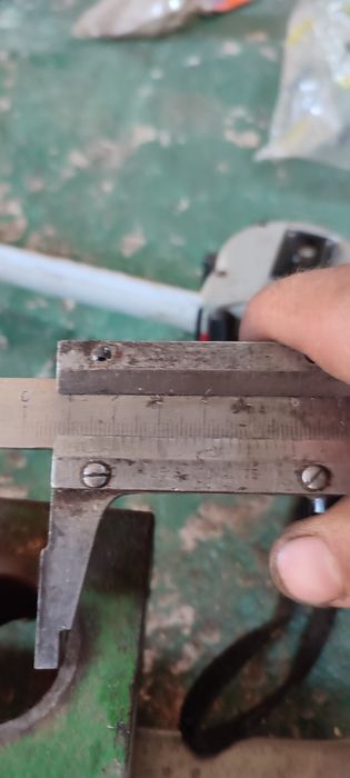 Гідроциліндр підйому жатки John Deere 1075, 1085, 1065