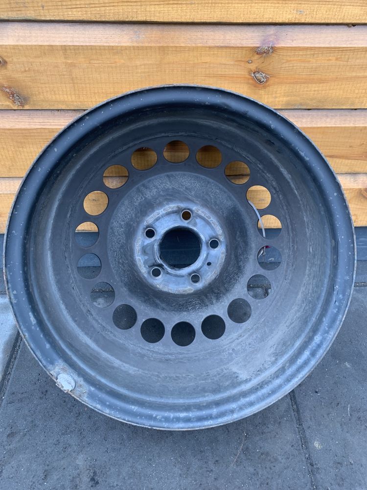Felga stalowa Audi A4 B8 16” 5x112 ET39 7J
