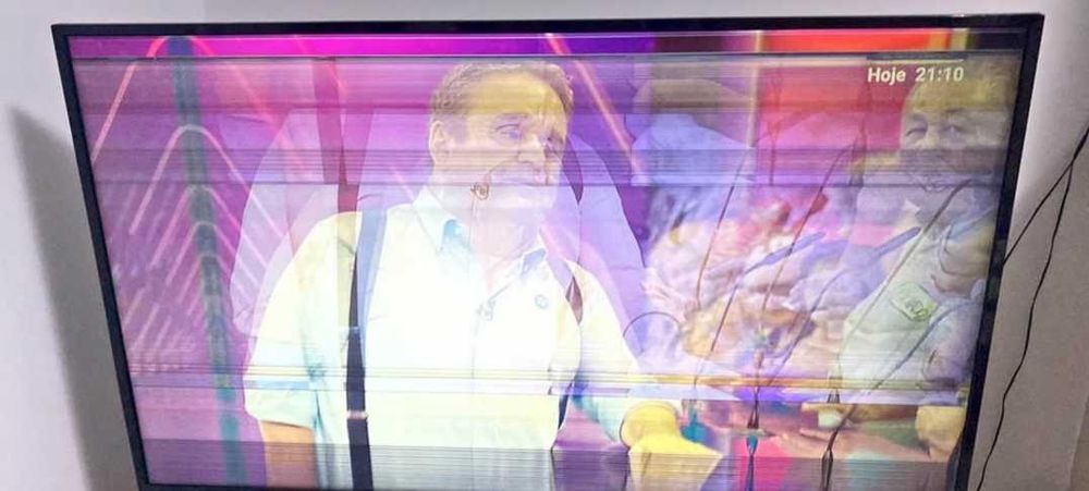 TV LG 4K Ultra HD  55"  Avariada