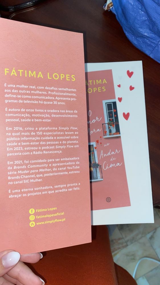 O amor mora no andar de cima - Fatima Lopes