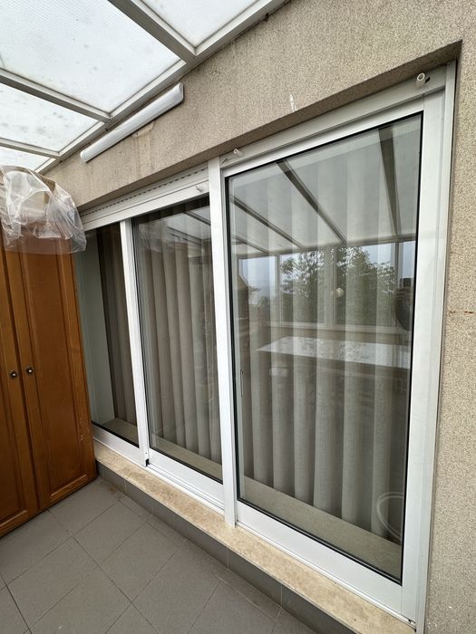 Janelas e Caixilharia 249 x 185 cm