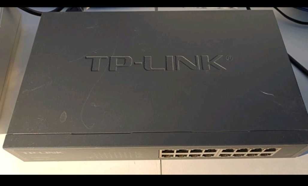 Switch Tp-Link gigabit 16 canais