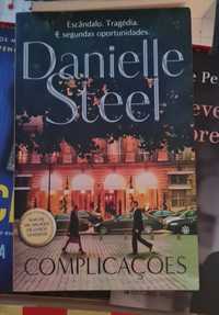 Complicações de Danielle Steel