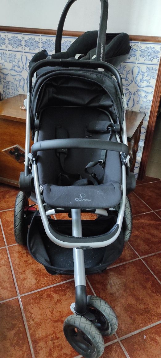 Carrinho Quinny buzz + ovo + isofix