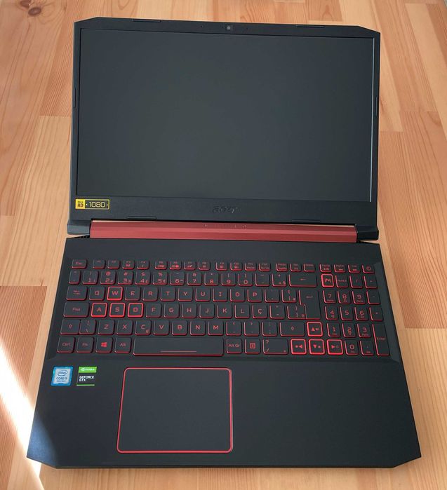 Portátil Gamer Acer Nitro 5 i5 9300H GTX 1650 24GB RAM
