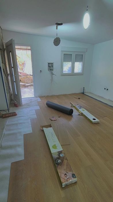Remodelações  pladur pinturas ladrilho flutuante  e so ligar