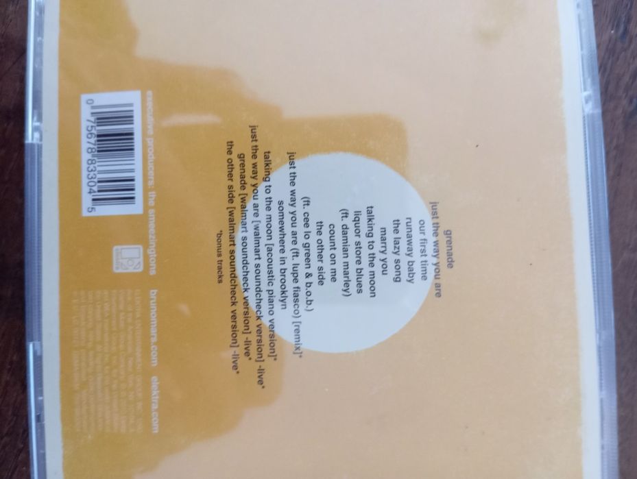 Bruno Mars doo-wops&hooligans