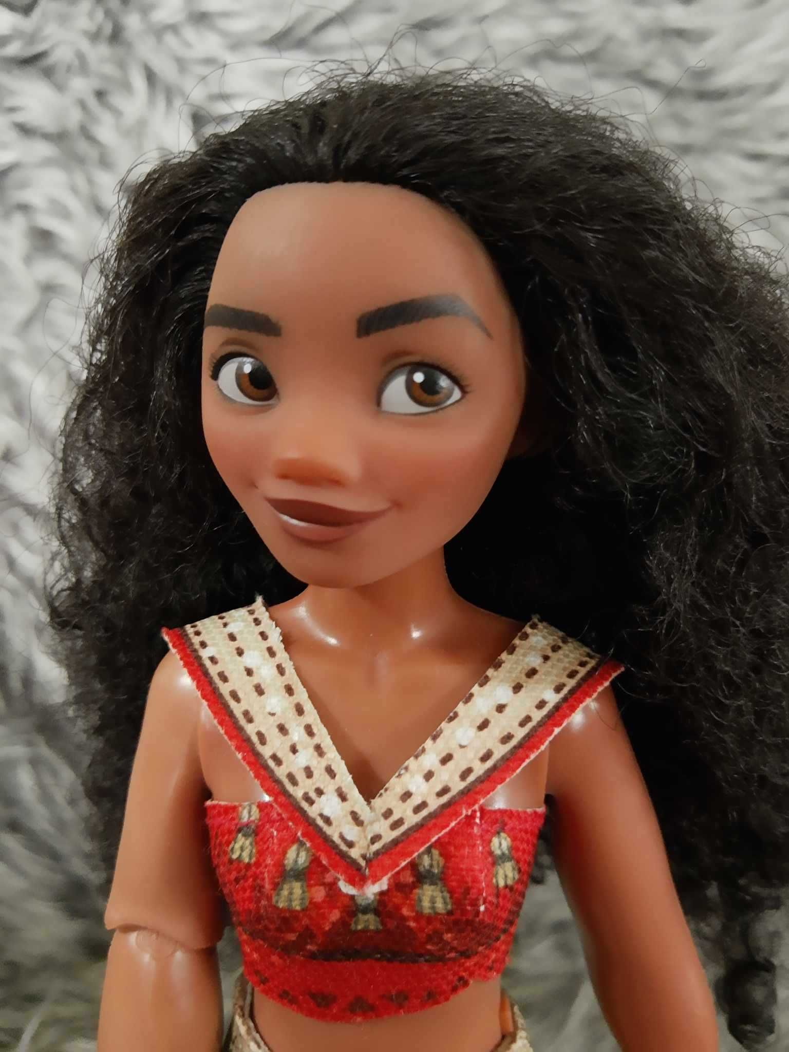 Lalka Barbie Vaiana śpiewająca Disney Store śpiewa Moana Skarb Oceanu