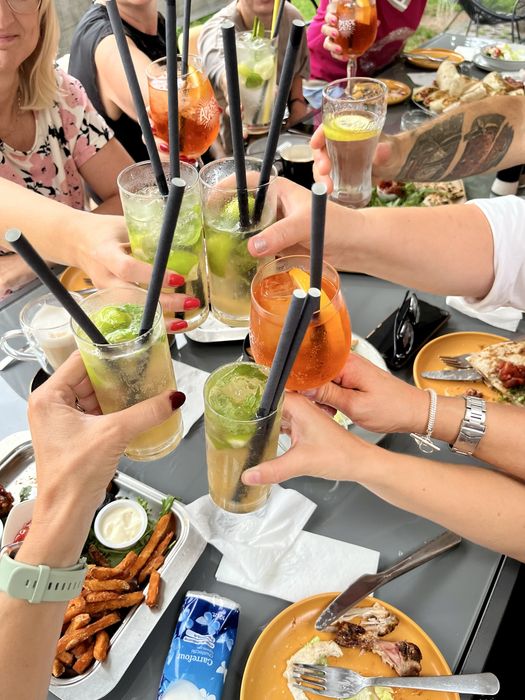 Odstąpie dobrze prosperującą restaurację
