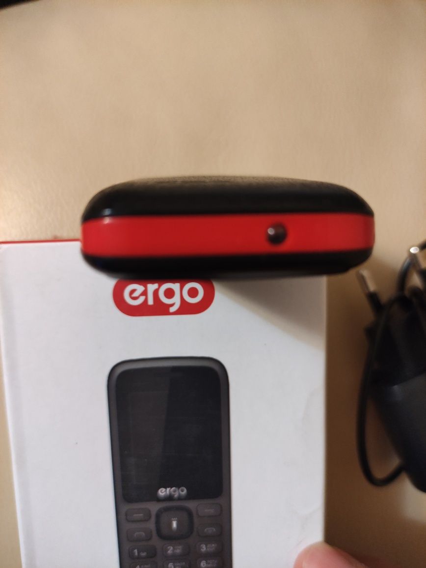 ТЕЛЕФОН ERGO F185 speak dual sim black