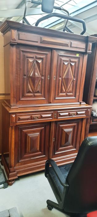 Drewniany kredensik  RATY