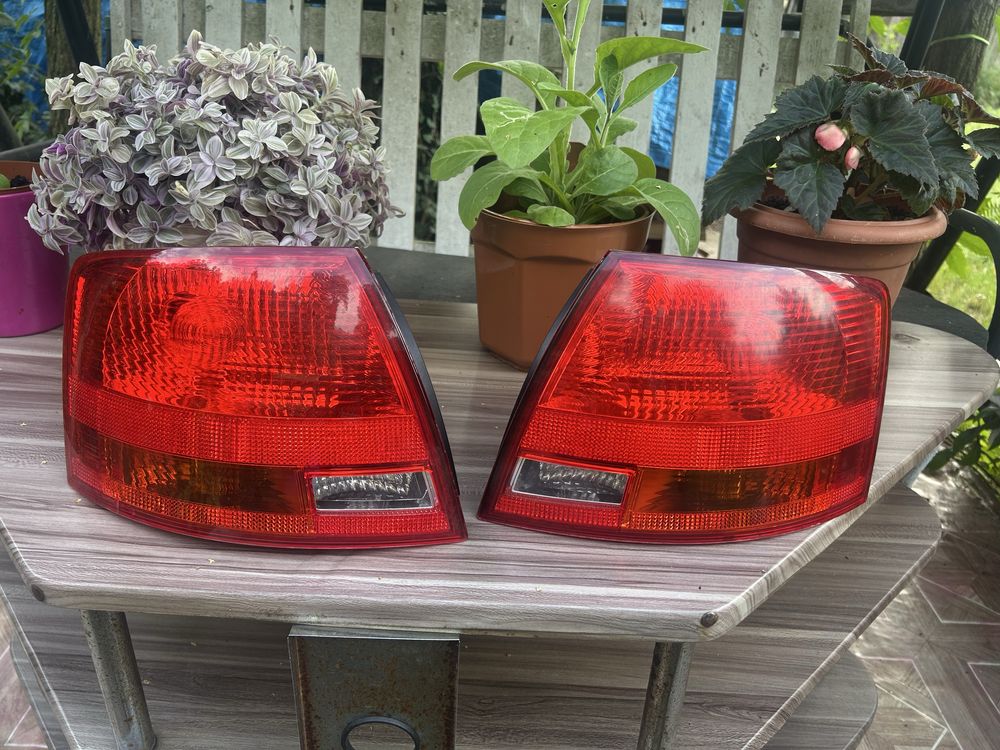 Prawa i lewa lampa tył Audi a4 b7 kombi avant