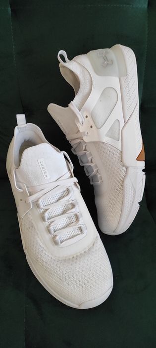 Under Armour UA TriBase Reign 4 Pro Reflect rozmiar 44 (28 cm)