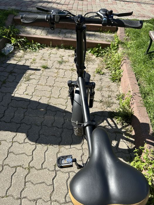 Składany rower elektryczny Motus Nitro