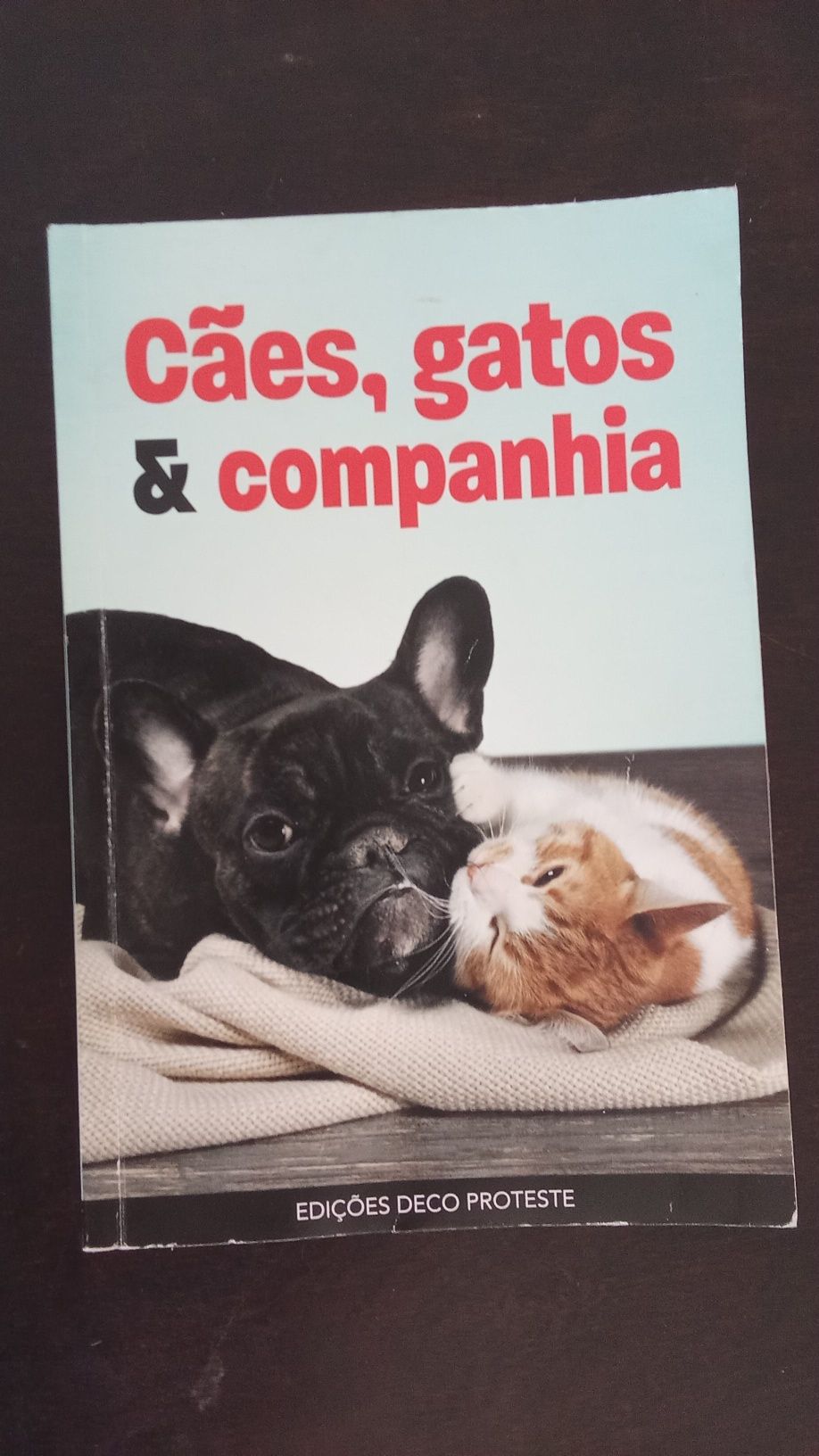 Cães Gatos Companhia. Livro Novo. 2 Fotos