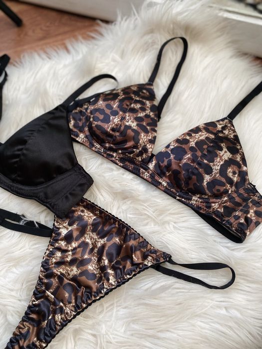 Комплект білизни чашка А, бюстгальетр і трусики