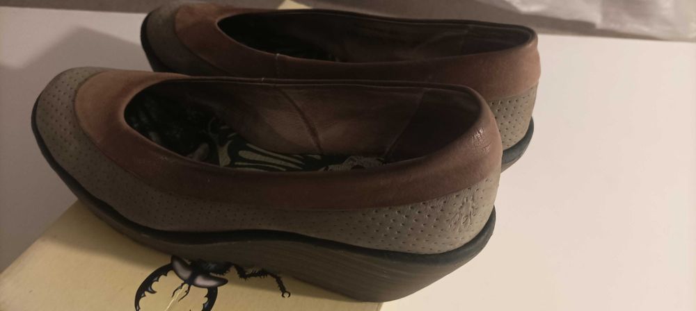 Sapatos Fly LONDON n. 39