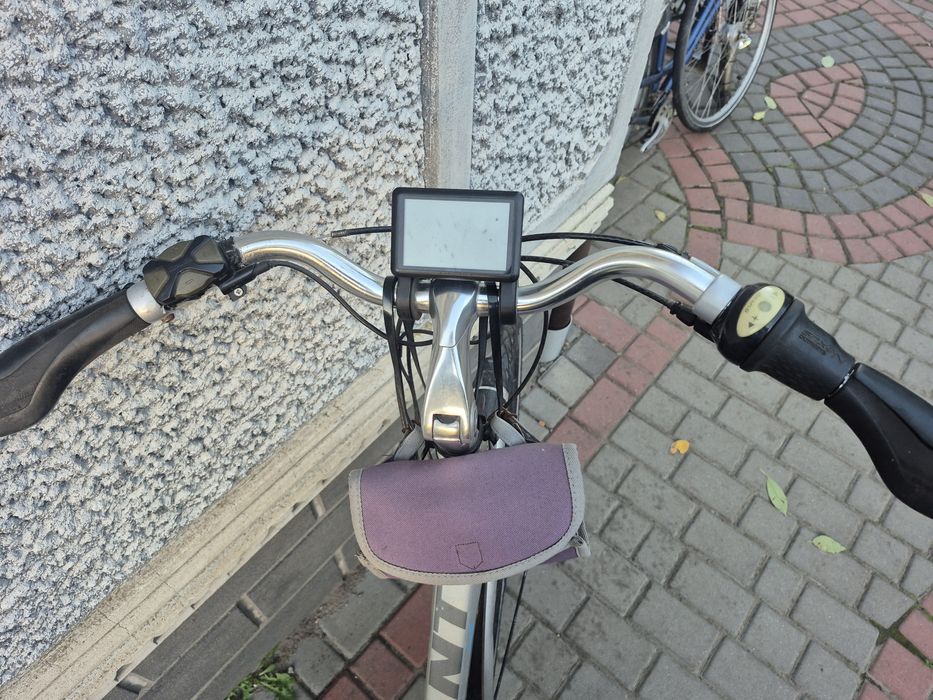 Електровелосипед Giant