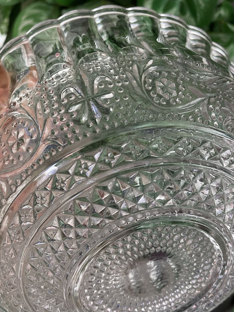 KIG Indonezja Trellis Fleur De Lis Szklana miska