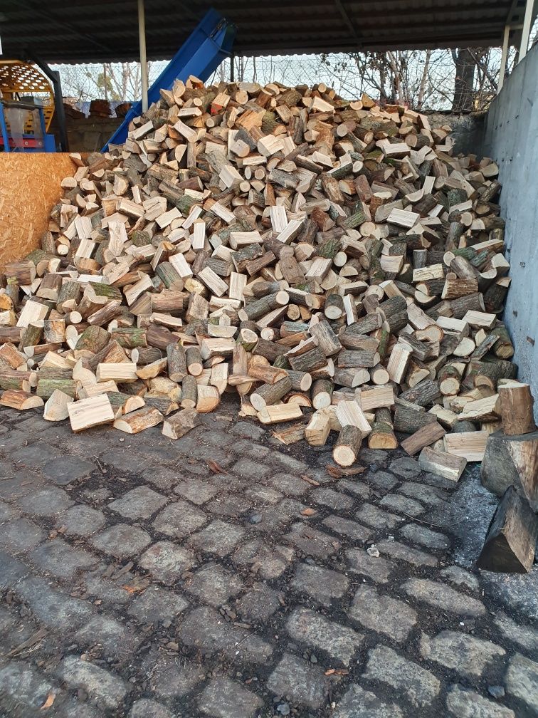 Drewno kominkowe DĄB Drewno do pieca