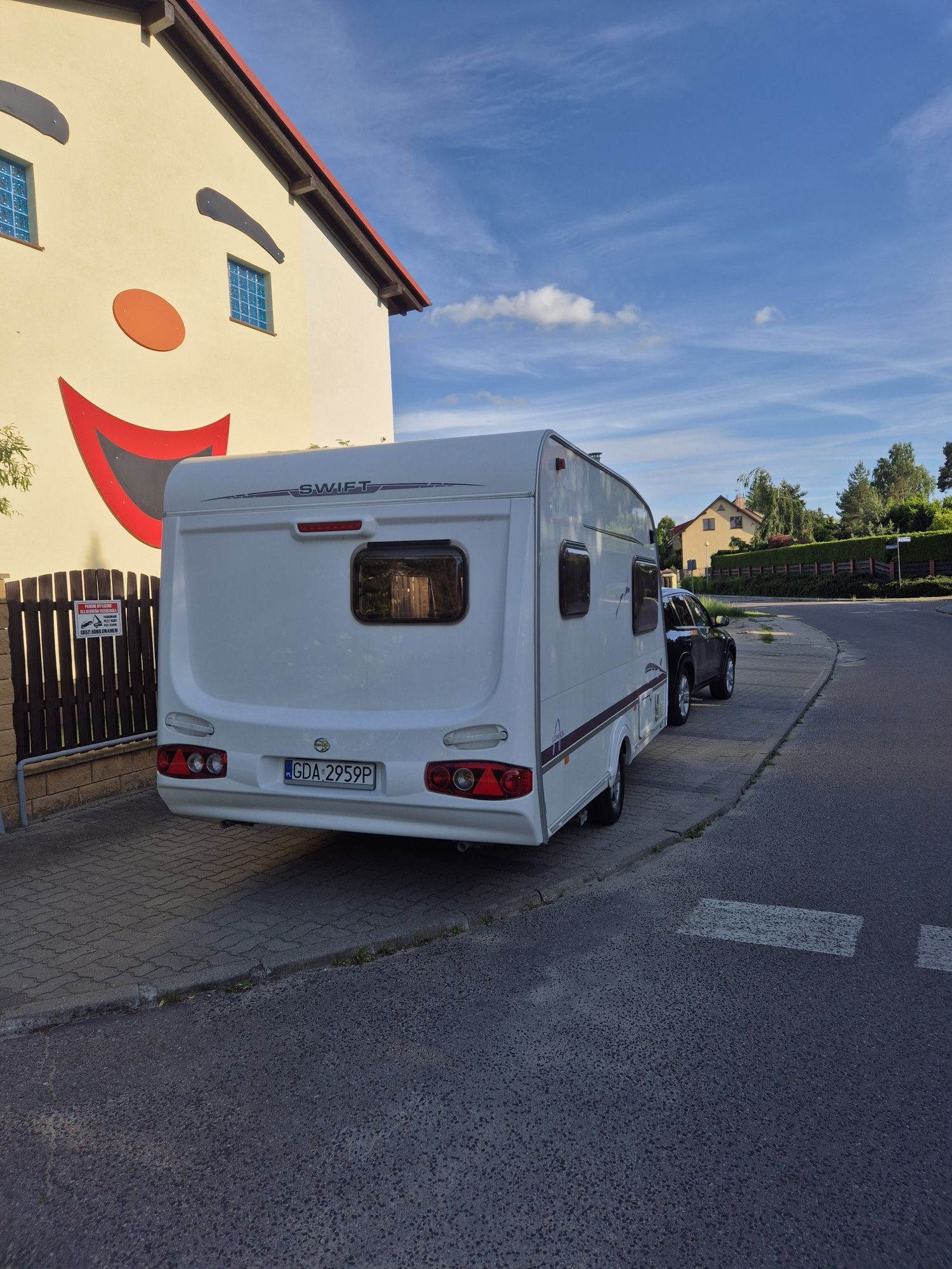 Sprzedam przyczepę kempingowa Swift Dmc 1150 kg