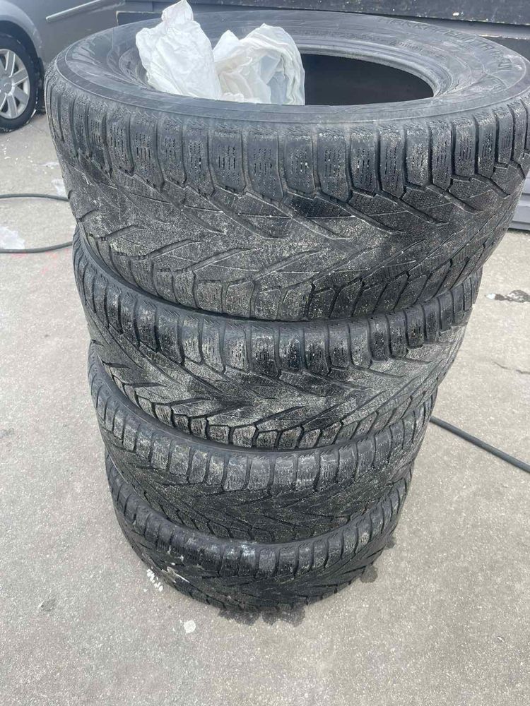 Шини nokian hakkapeliitta 285/60 r 18 зимові резина набір шины