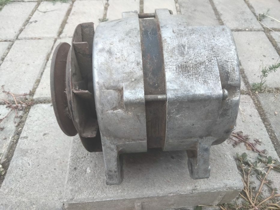 Продаю генератор таврия