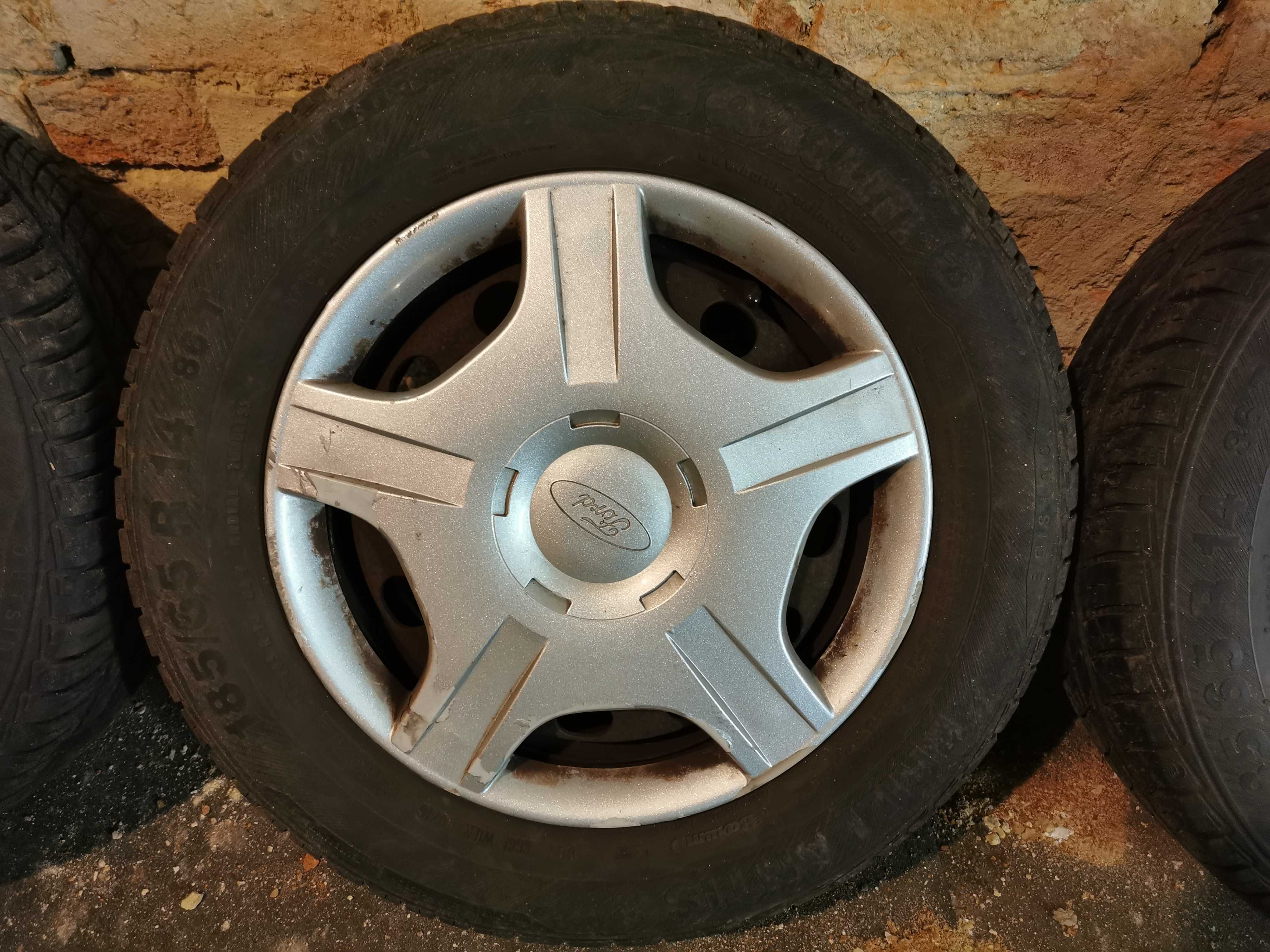 Ford Focus mk1 felgi z oponami 185/65 R14 4x108