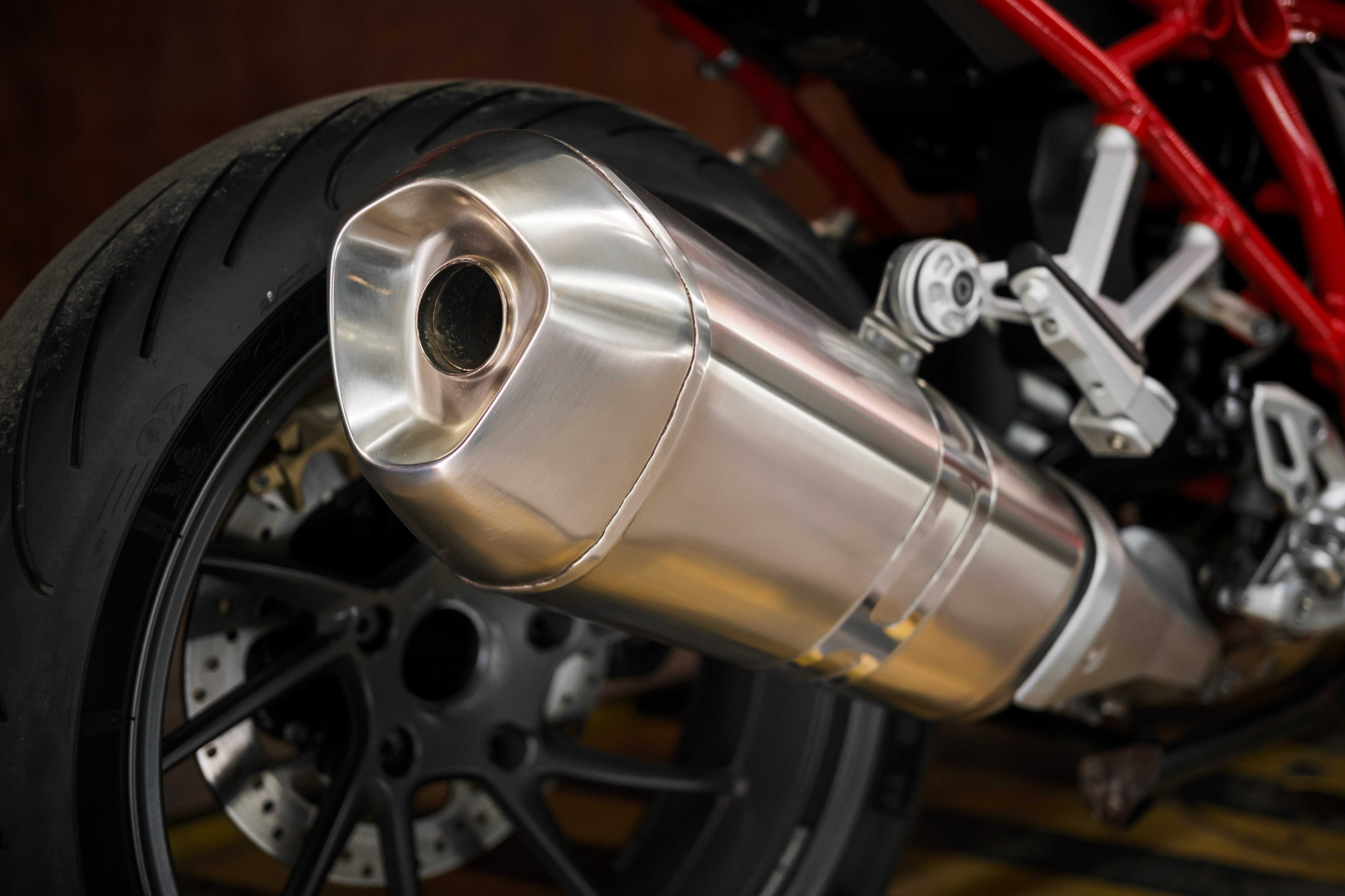 Продається BMW R1200R ABS Traction Quickshifter із Японії