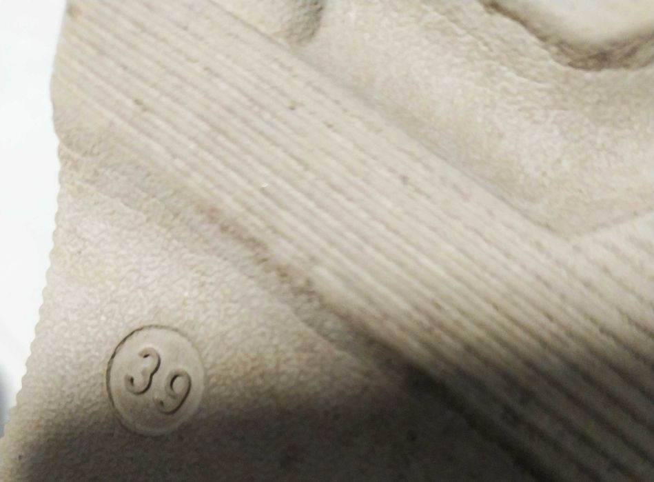 Ботинки чоботи на платформі зимові шкіра р.38-39 Бежеві