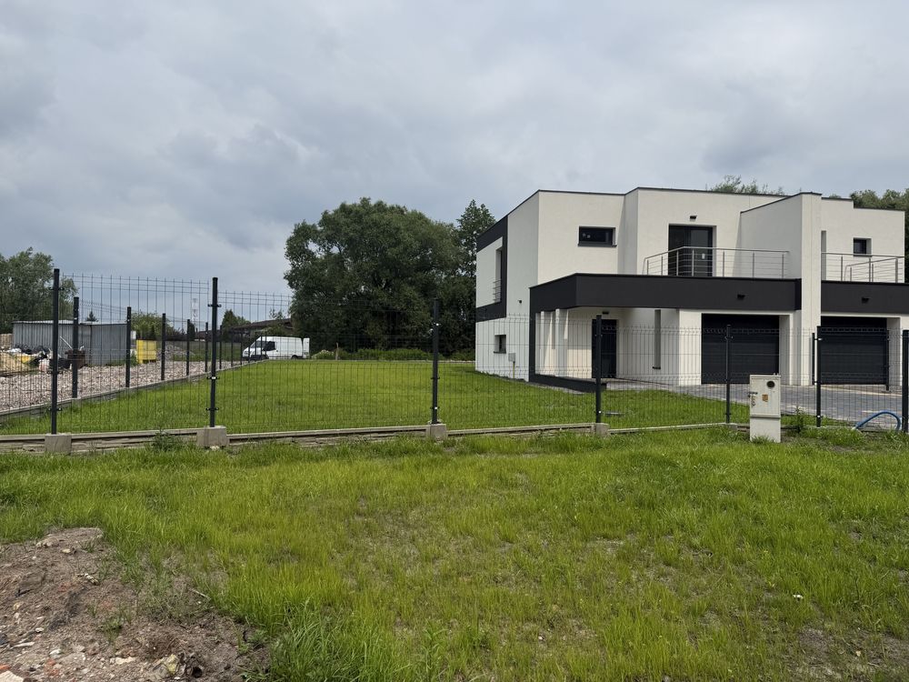 Dom bliźniak w centrum Zawiercia - dostępna jedna połowa