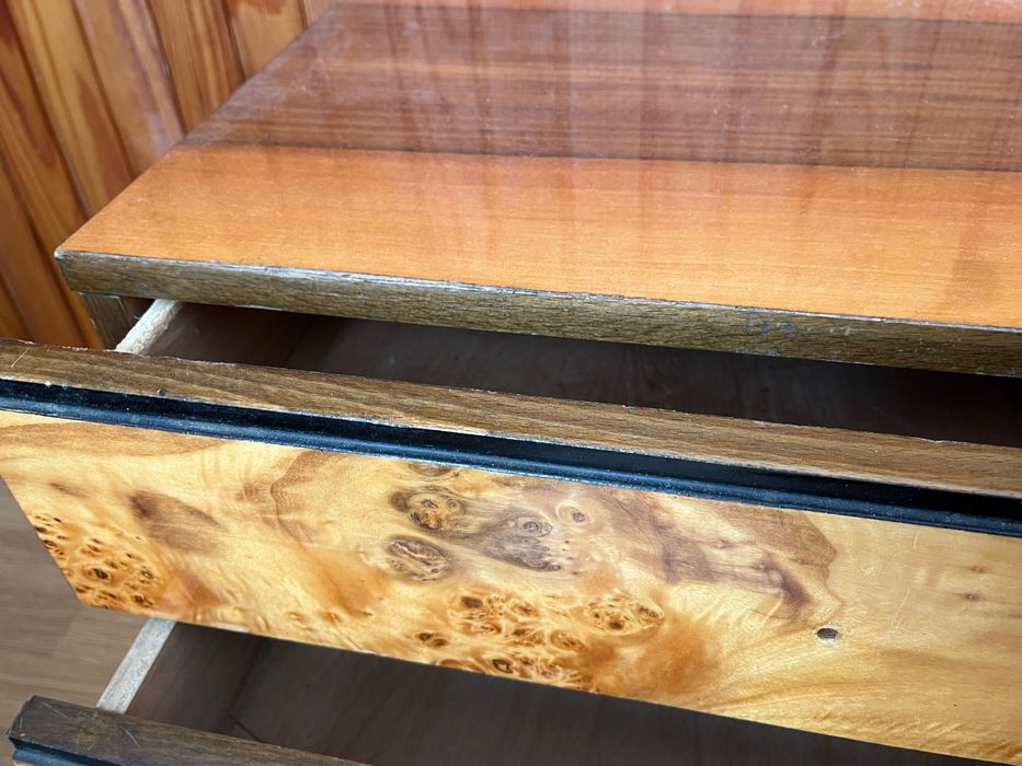 Komplet mebli z PRL : łóżka x2, szafa, szafki nocne x2, toaletka