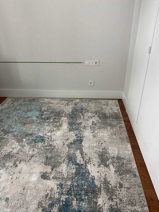 Rug 200x300 cm – Grey & Beige with Blue Accents