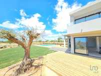 Casa de Campo T5 em Quarteira de 321,00 m2