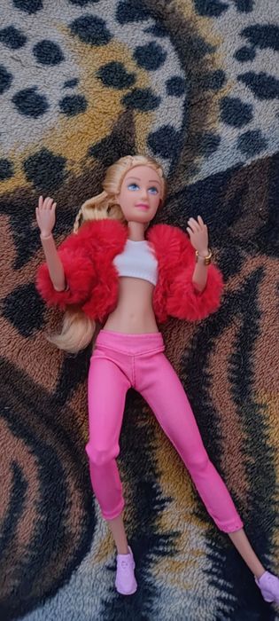 Барбі, дефа, лчлька