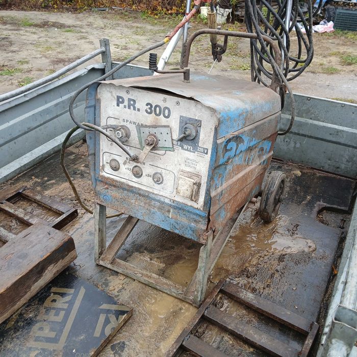 spawarka transformatorowa P. R. 300, 220 v i 380 v z rozruchem 12v 24v
