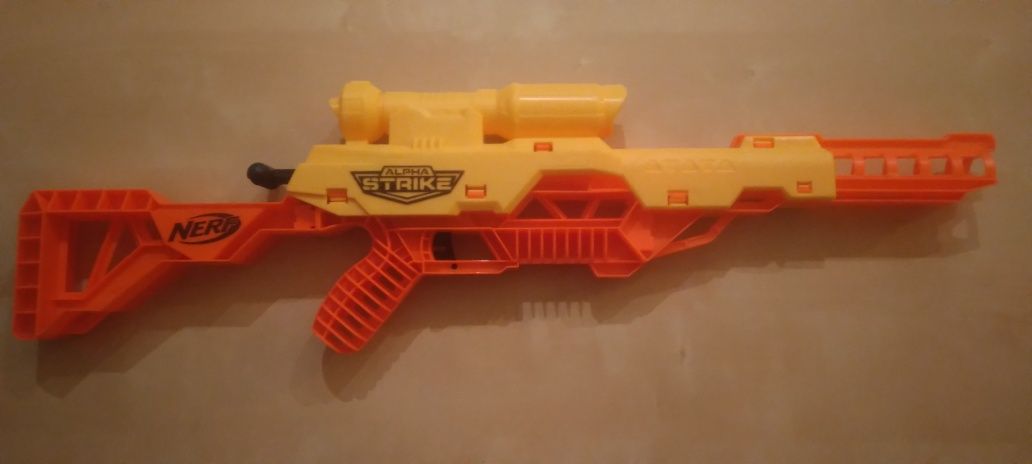 Nerf Alpha Strike Wolf LR-1 Blaster z celownikiem
4,3 4,3 z 5 gwiazdek